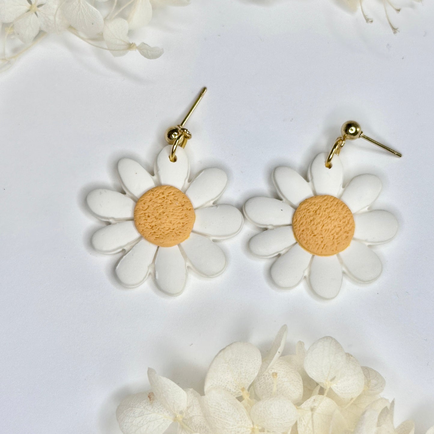 Retro Daisy Drop