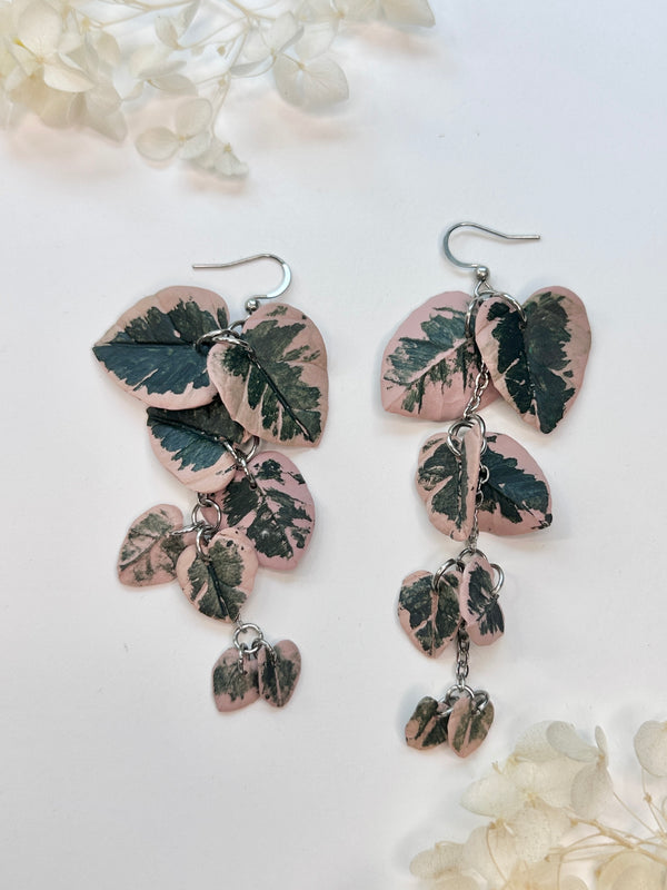 Variegated Strings of Hearts - Klaily