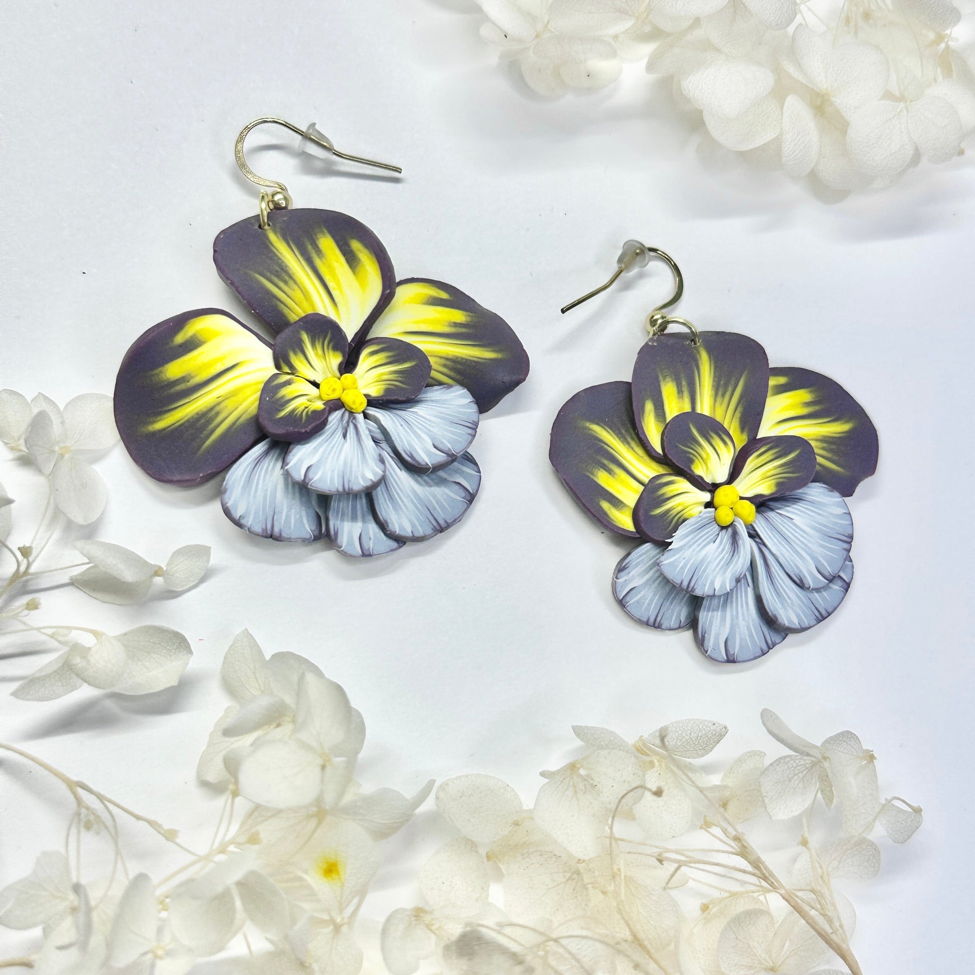 Golden Thread Blooms – handmade polymer clay earrings by Klaily
