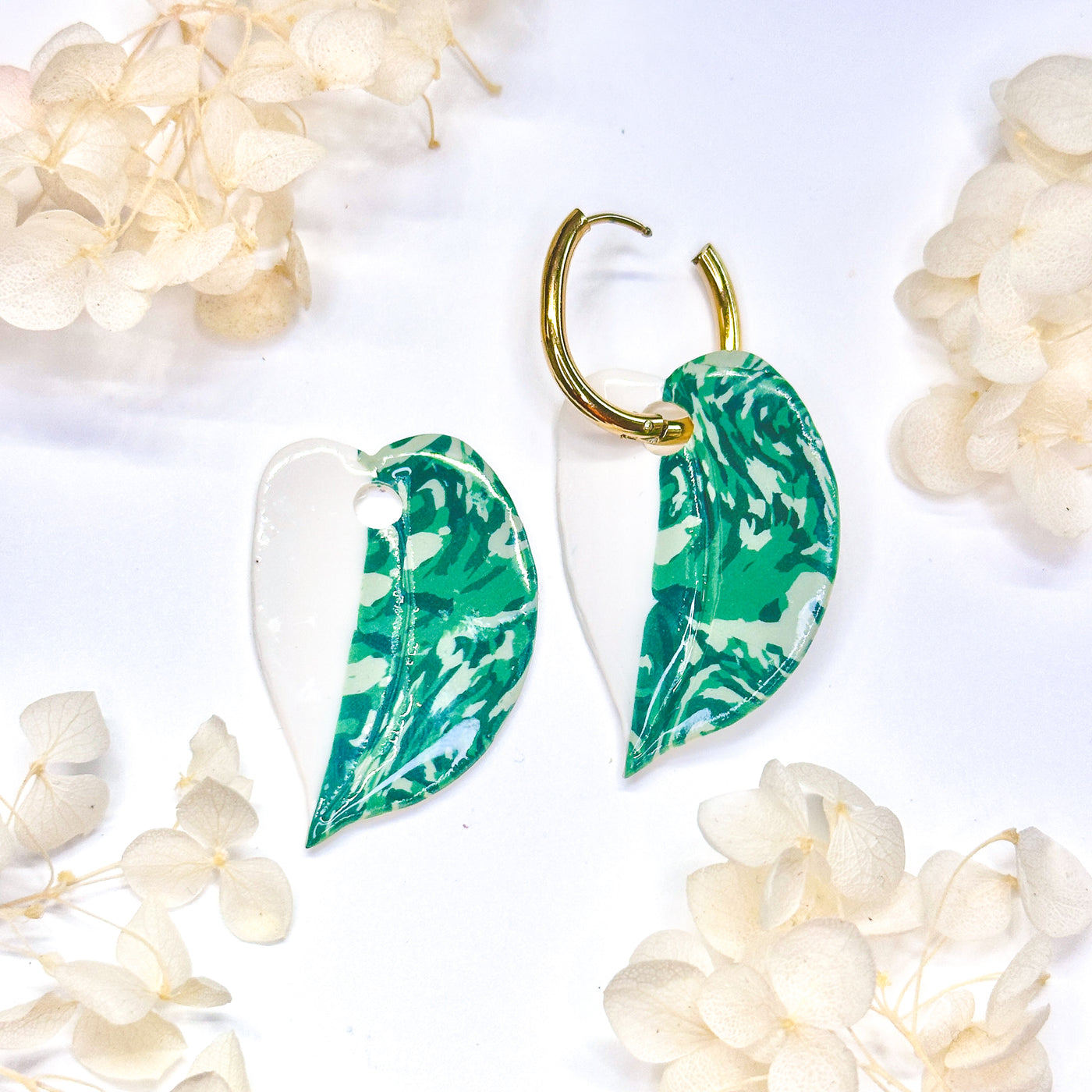 Half Moon Scindapsus Charms - Klaily