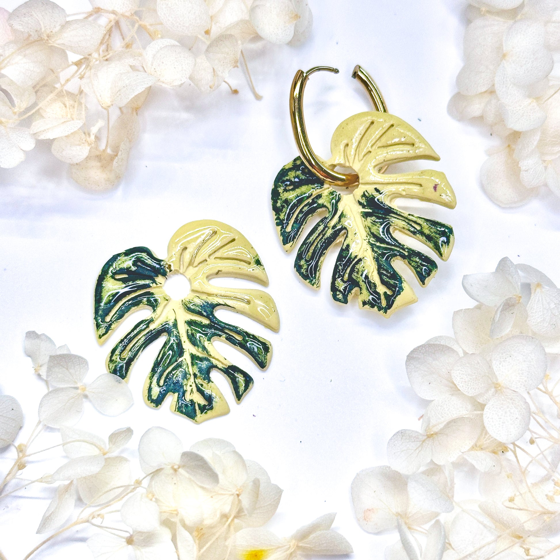 Cream Variegata Monstera Charms - Klaily