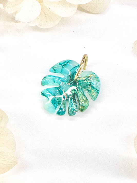 Mini Monstera Charm – Jade Marble with Gold Flakes