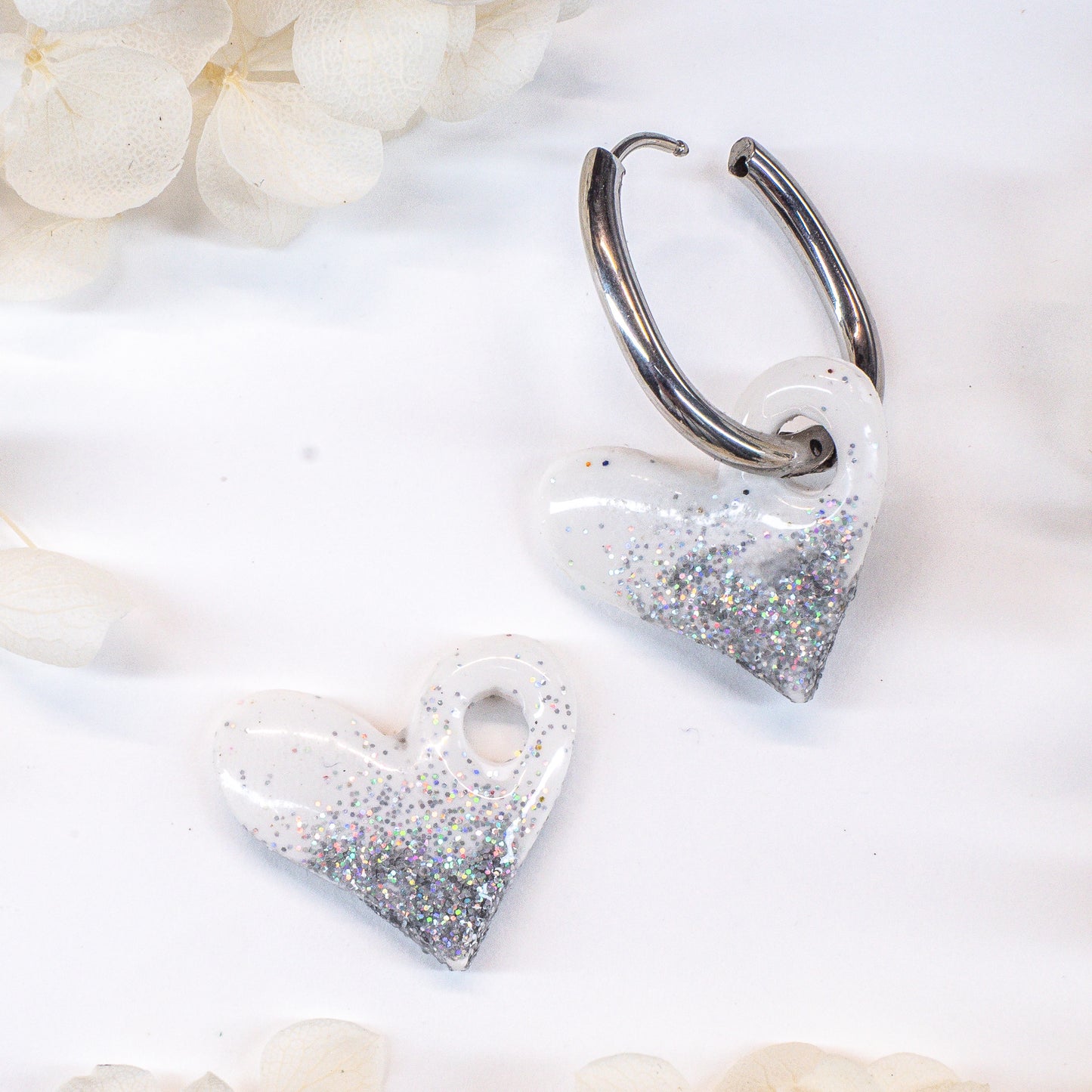 White Heart Charms (Silver Glitter)
