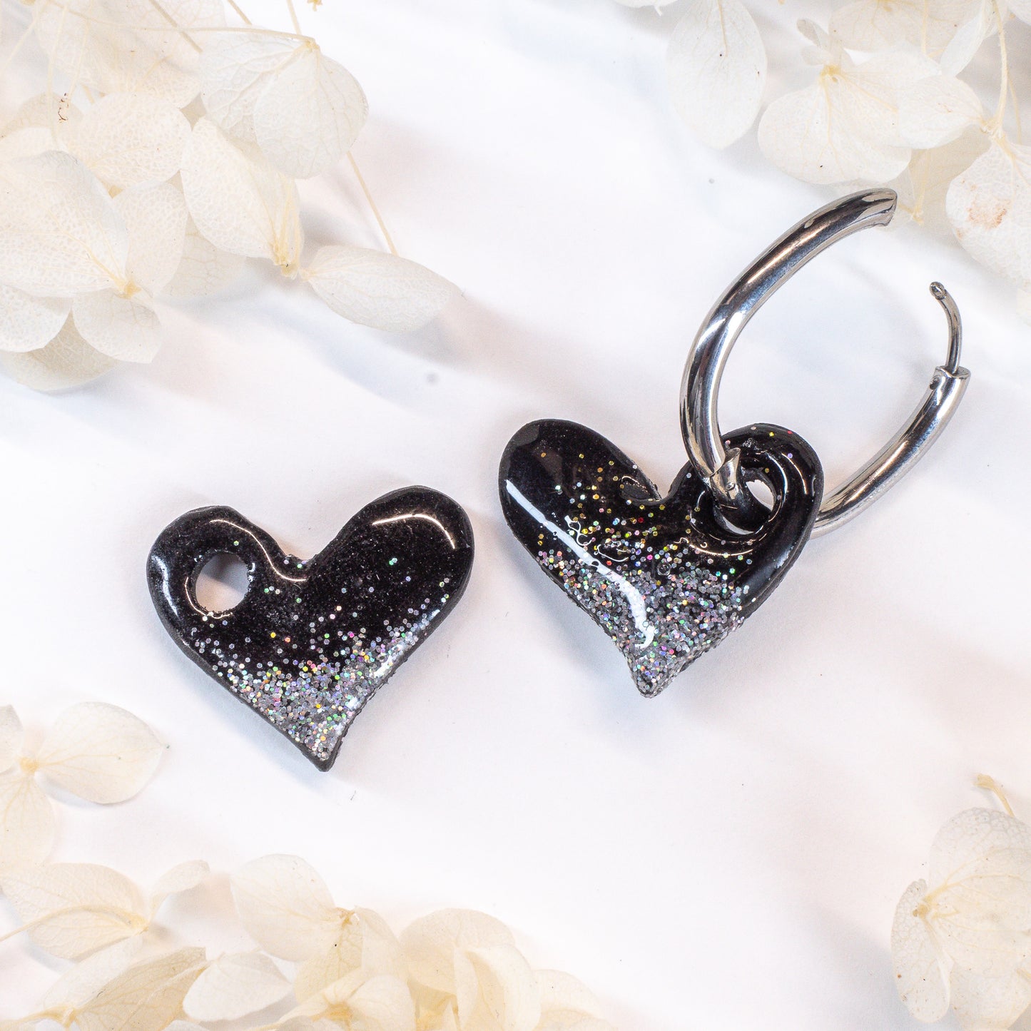Black Heart Charms (Silver Glitter)